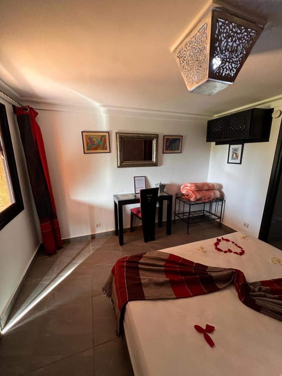 Villa Tata Marie Maison D'Hotes Marrakech Маракеш Екстериор снимка