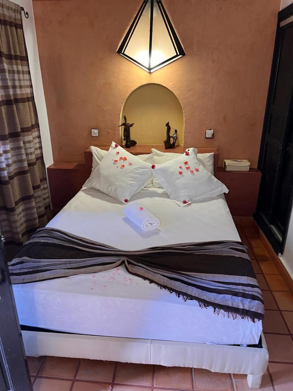 Villa Tata Marie Maison D'Hotes Marrakech Маракеш Екстериор снимка