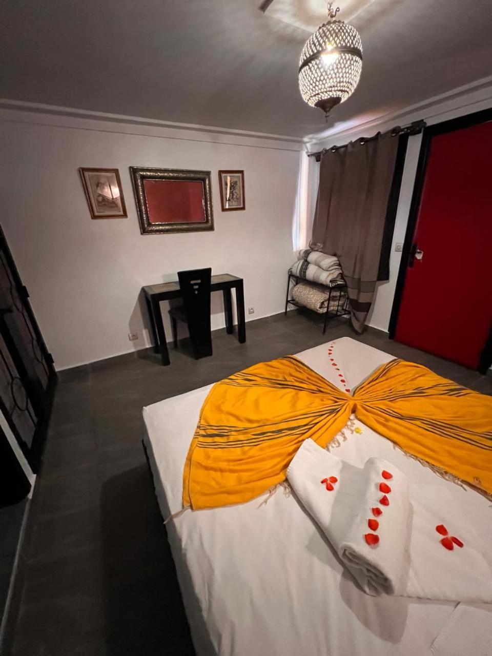 Villa Tata Marie Maison D'Hotes Marrakech Маракеш Екстериор снимка