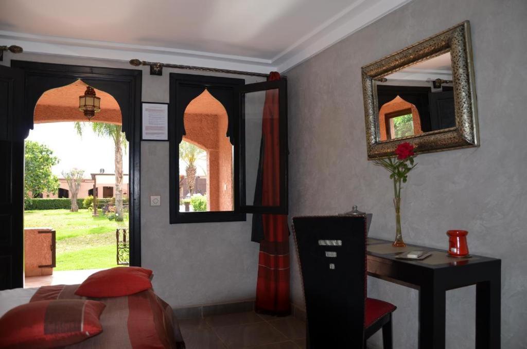 Villa Tata Marie Maison D'Hotes Marrakech Маракеш Екстериор снимка