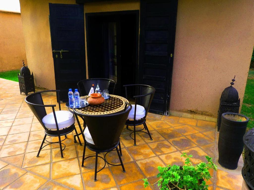 Villa Tata Marie Maison D'Hotes Marrakech Маракеш Екстериор снимка
