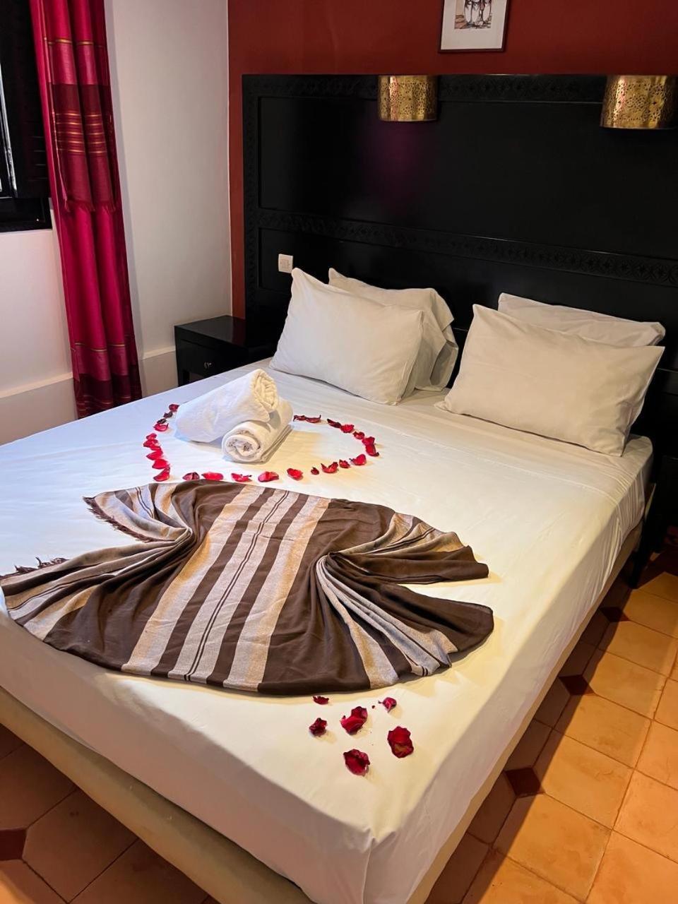 Villa Tata Marie Maison D'Hotes Marrakech Маракеш Екстериор снимка